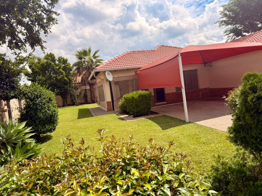 3 Bedroom Property for Sale in Waterkloof North West